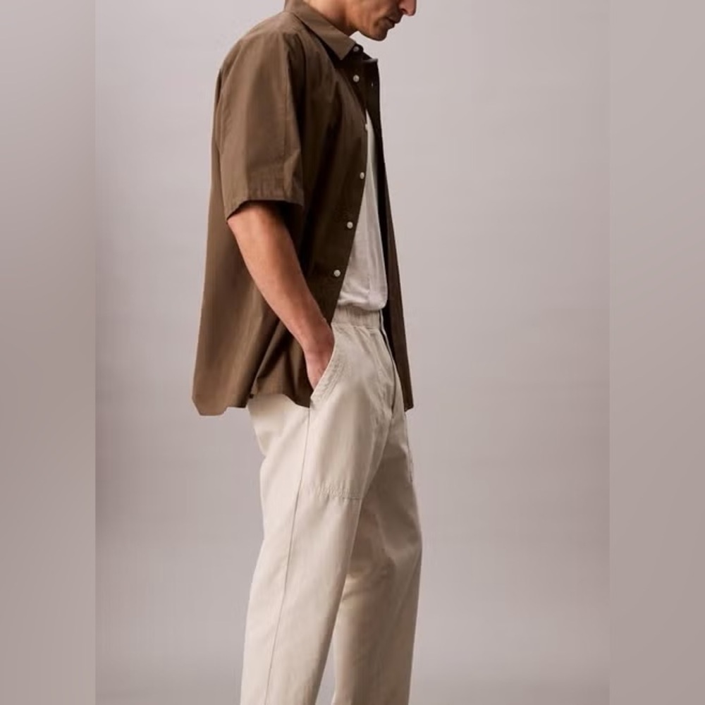 Calvin Klein men’s 100% linen trouser pants.
